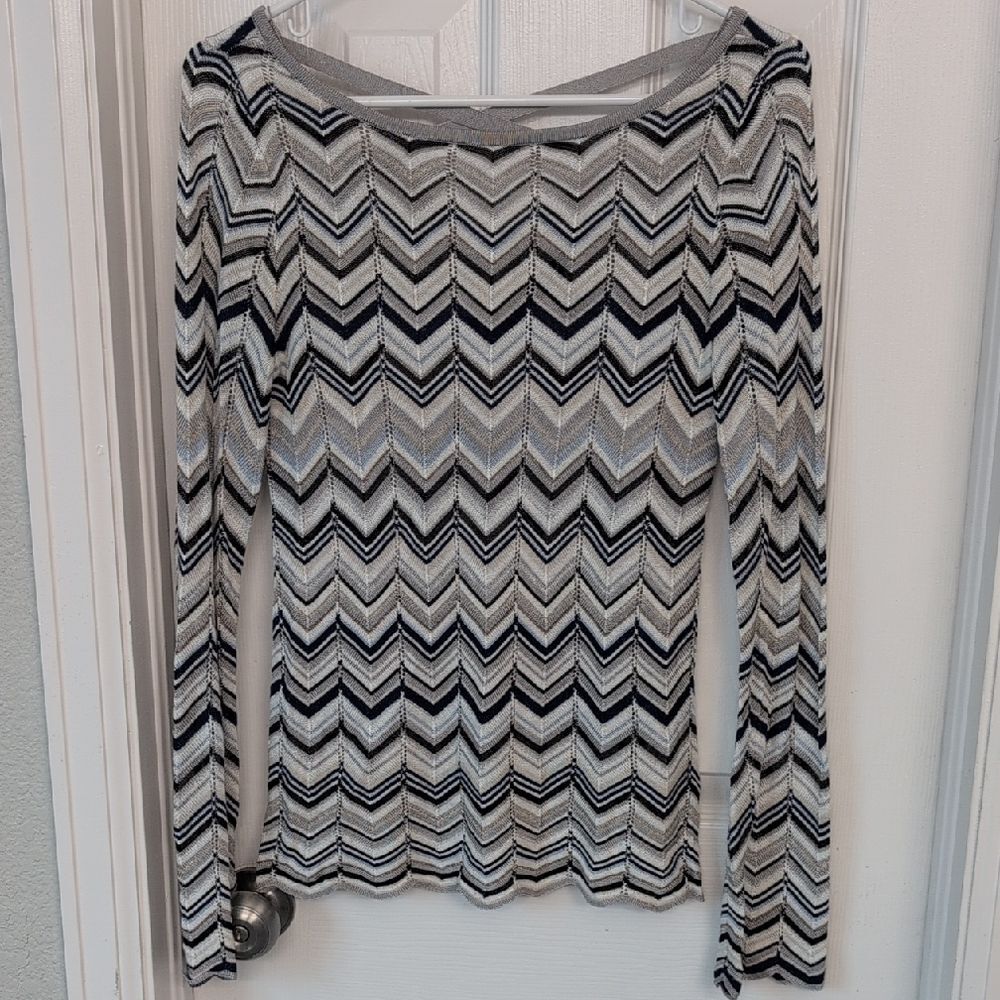 White House Black Market Chevron Top